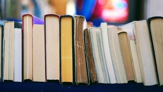 Πώς θα αγοράσετε βιβλία με έκπτωση - Η τελική ημερομηνία για τα voucher των 25 ευρώ