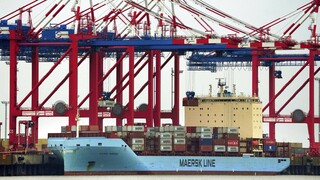 Με «κομμένη ανάσα» στην Ερυθρά θάλασσα: Επιστρέφει ο ναυτιλιακός κολοσσός Maersk