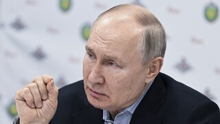 Πούτιν: Δίνει ρωσική υπηκοότητα σε ξένους που πολέμησαν στην Ουκρανία