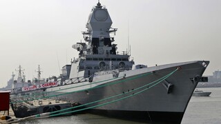 Ινδία: Το Πολεμικό Ναυτικό διέσωσε πλήρωμα φορτηγού πλοίου από πειρατεία