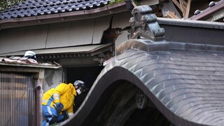 Ιαπωνία: Στους 126 οι νεκροί από το φονικό σεισμό - Πάνω από 220 οι αγνοούμενοι