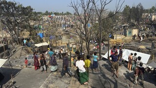 Μπανγκλαντές: Αστεγοι 7.000 πρόσφυγες Ροχίνγκια από πυρκαγιά που ξέσπασε σε καταυλισμό      