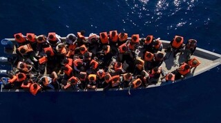 La Repubblica: Σαράντα νεκροί από ναυάγιο στην κεντρική Μεσόγειο
