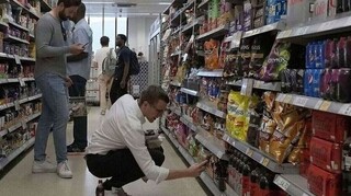 Σούπερ μάρκετ: Ποιά προϊόντα αγοράζουν οι καταναλωτές παρά τις ανατιμήσεις