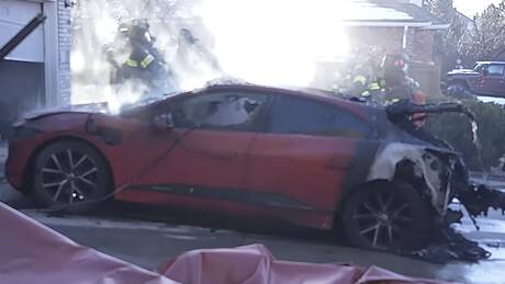 Οι φωτιές στα ηλεκτρικά αυτοκίνητα σβήνονται και με κουβέρτες