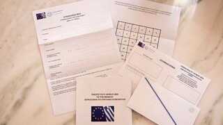 Τροπολογία για επιστολική ψήφο και στις εθνικές εκλογές - Αντιδράσεις από την αντιπολίτευση