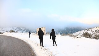 Επέλαση κακοκαιρίας: «Χιόνια σε Άγιο Στέφανο, Καπανδρίτι, Βίλια - Στα 10 μποφόρ οι άνεμοι»