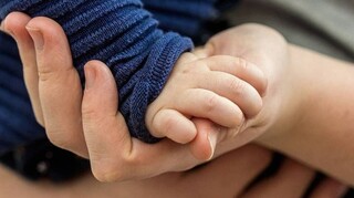 Επίδομα γέννησης: Αναλυτικά τα ποσά ανά παιδί - Πότε έχει αναδρομική ισχύ