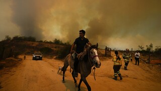 Χιλή: Τουλάχιστον 51 νεκροί στις πυρκαγιές στο Βαλπαραΐσο - «Βρέχει καυτή στάχτη...»