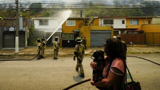 Στους 99 οι νεκροί από τις δασικές πυρκαγιές στη Χιλή