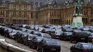 Γαλλία: Οι κάτοικοι του Παρισιού ψήφισαν να τριπλασιαστούν τα τέλη στάθμευσης για τα SUV