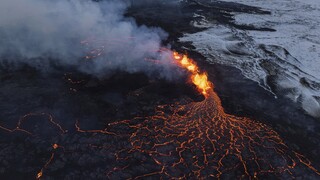 Ισλανδία: Εκρήγνυται για δεύτερη φορά το ηφαίστειο Γκρίνταβικ
