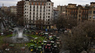 Ευρωπαϊκή Επιτροπή: Με ποια μέτρα σκοπεύει να «κάμψει» τις αντιδράσεις των αγροτών