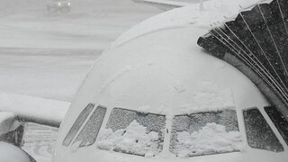 «Παραλύουν» οι ΗΠΑ από σφοδρές χιονοπτώσεις: Ακυρώσεις πτήσεων, διακοπές ρεύματος, αποκλεισμοί
