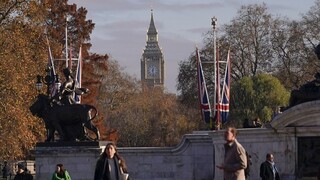 Βρετανία: Διολίσθησε σε τεχνική ύφεση το 4ο τρίμηνο του 2023