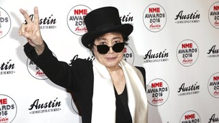 Το παιδικό τραύμα της Yoko Ono από τον Β' Παγκόσμιο Πόλεμο που ενέπνευσε το έργο της