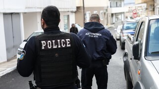 Κρήτη: «Παίζαμε με το όπλο» ισχυρίζεται ο 39χρονος που σκότωσε τη σύντροφό του