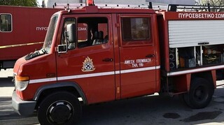 Αθήνα: Φωτιά σε διαμέρισμα – Απεγκλωβίστηκε ζευγάρι ηλικιωμένων