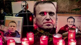 Αλεξέι Ναβάλνι: Οι συνεργάτες του κατηγορούν τη Ρωσία ότι κρύβει τη σορό του