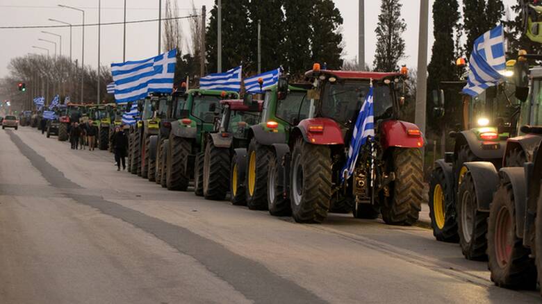 Αγροτικό «μπλακάουτ» με 150 τρακτέρ στην Αθήνα - Πού ποντάρει η Κυβέρνηση