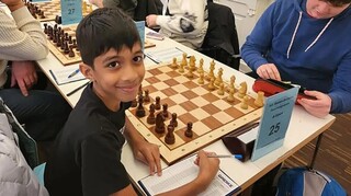 Οκτάχρονος σκακιστής έγραψε ιστορία κερδίζοντας 37χρονο γκραν μάστερ