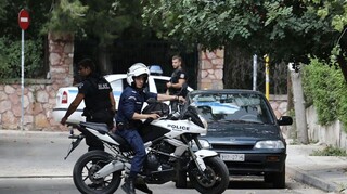 «Γέφυρα ζωής» από την αστυνομία για τη μεταφορά μωρού σε νοσοκομείο της Θεσσαλονίκης