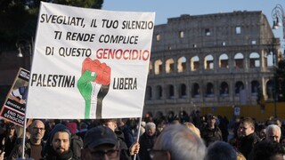 Ιταλία: Συμπλοκές αστυνομίας με φοιτητές που διαδήλωναν υπέρ των Παλαιστινίων - 13 τραυματίες (vid)
