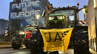 Γιατί ξεσηκώνονται οι αγρότες σε ολόκληρη την Ευρώπη