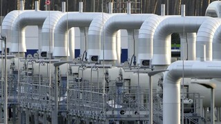 Η Koμισιόν συνιστά στα κράτη - μέλη να συνεχίσουν να εξοικονομούν φυσικό αέριο
