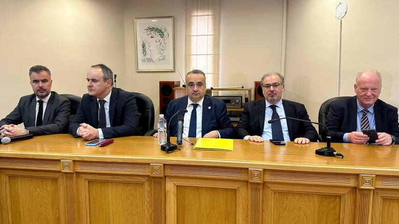 Δικηγορικοί σύλλογοι για Τέμπη: Τίμησαν την επέτειο με συμπληρωματικό υπόμνημα