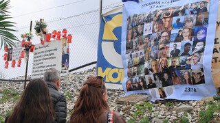 Τέμπη: Μνημείο για τα θύματα εισηγείται ο δήμαρχος Αθηναίων, Χάρης Δούκας