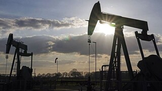ΟPΕC+: Παράταση των εθελοντικών μειώσεων ημερήσιας παραγωγής πετρελαίου μέχρι τον Ιούνιο