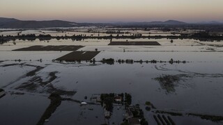 Θωράκιση της Θεσσαλίας: Ζώνες ελεγχόμενης πλημμύρας και μετακίνηση οικισμών στο σχέδιο των Ολλανδών